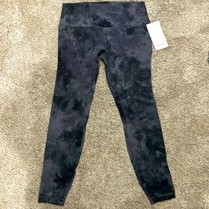NWT Lulu Lemon Align HR 28” leggings.